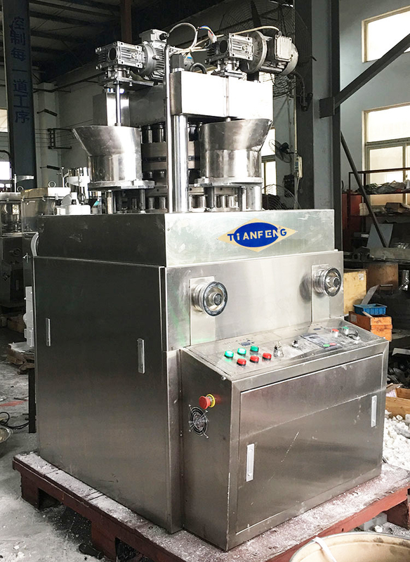 Μηχανή υψηλής πίεσης με κινητήρα 5,5kW 4L και πίεση 100KN Max.