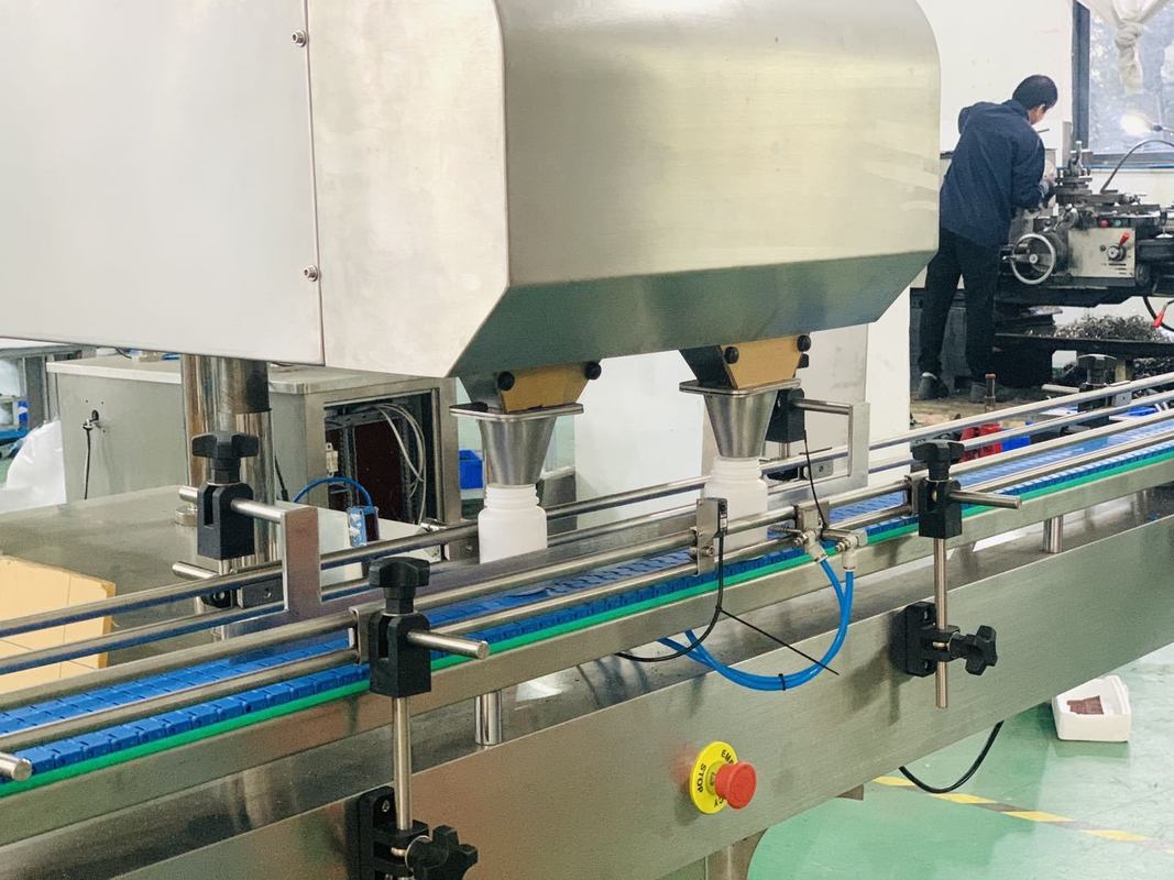 Μηχανή μέτρησης τάσης 50HZ/60HZ και πλήρωσης 10-120 μπουκάλια/λεπτο Δυνατότητα για γρήγορη και ακριβή πλήρωση