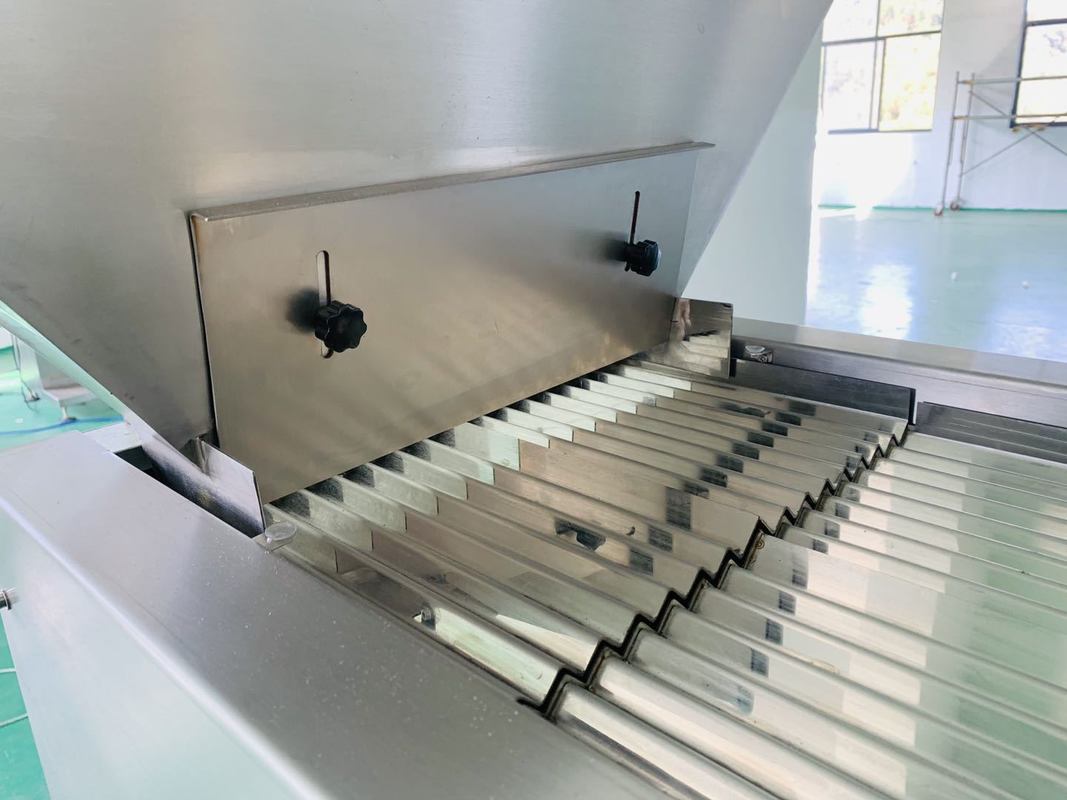 Μηχανή μέτρησης τάσης 50HZ/60HZ και πλήρωσης 10-120 μπουκάλια/λεπτο Δυνατότητα για γρήγορη και ακριβή πλήρωση