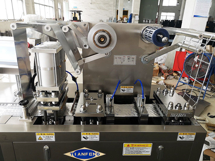 DPB150 Ss304 επίπεδη οθόνη αφής PLC μηχανών συσκευασίας φουσκαλών τύπων αργίλιο-πλαστική